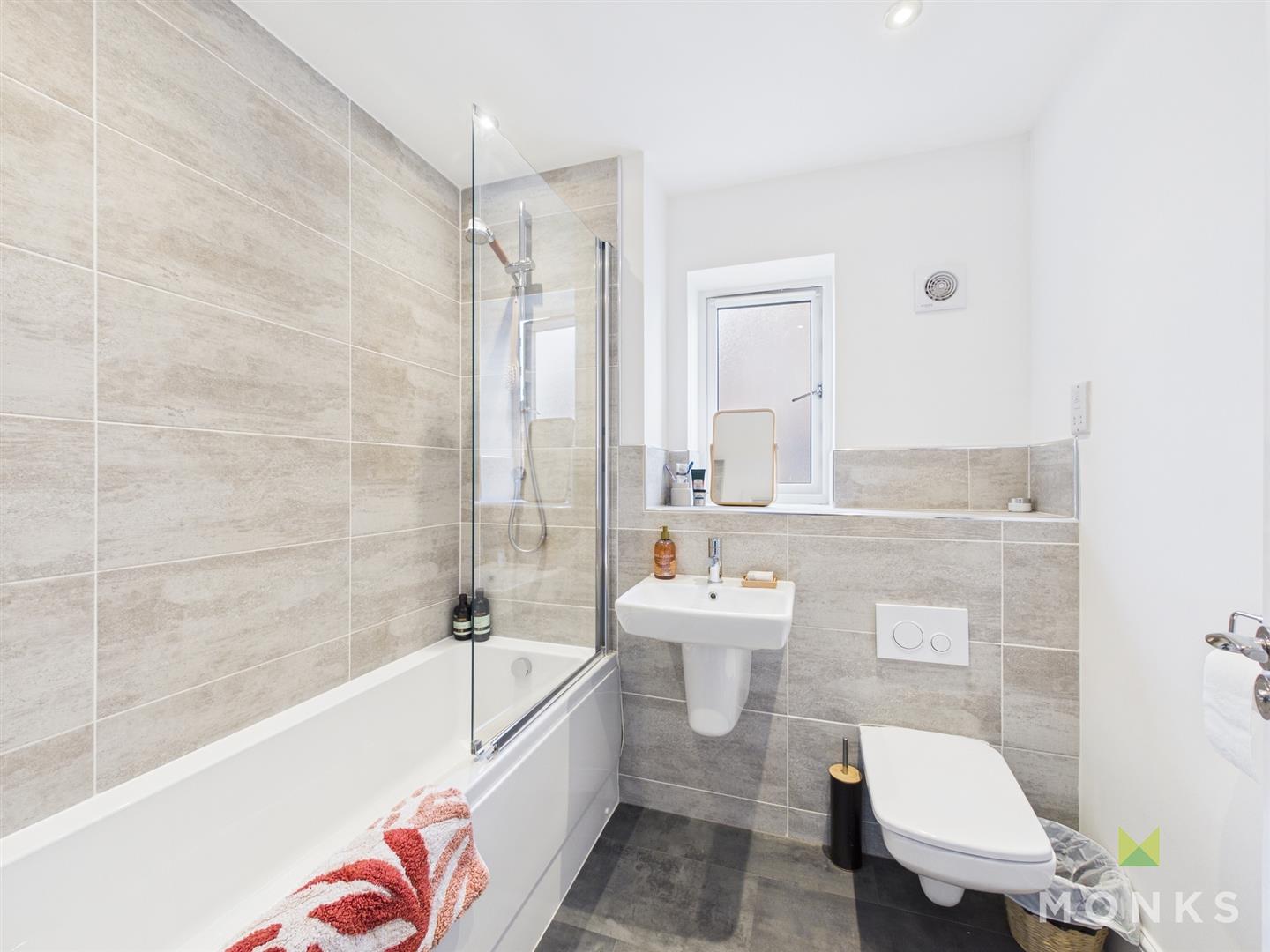 59 Roden Grove, Shrewsbury, SY4 5HJ SSTC